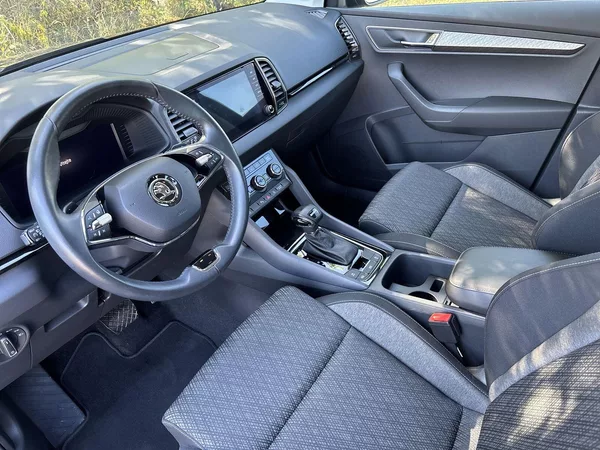 Škoda Karoq 1.5 TSI DSG Style+ - foto 8