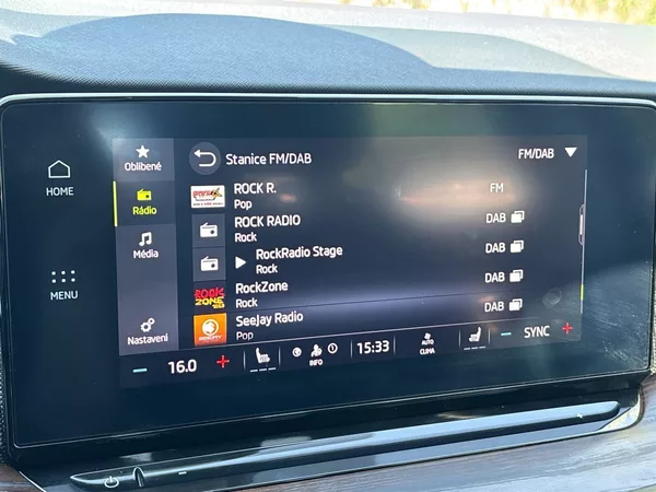 Škoda Octavia Combi 2.0 TDI 4x4 DSG Scout - foto 13