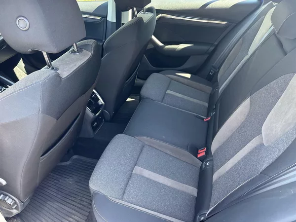 Škoda Octavia Combi 2.0 TDI 4x4 DSG Scout - foto 8