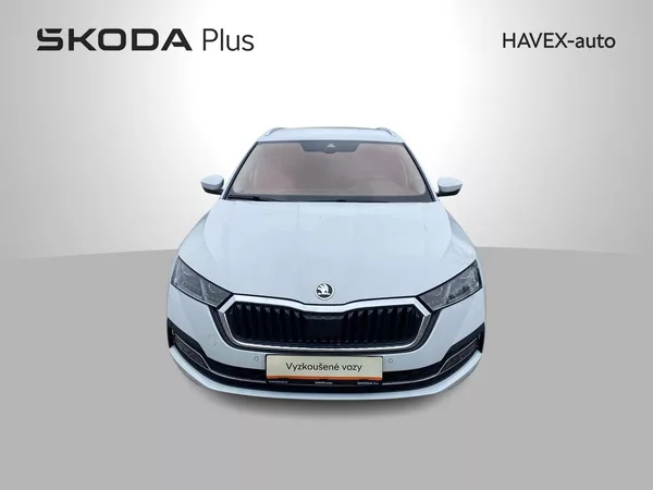 Škoda Octavia Combi 2.0 TDI 4x4 DSG Style+ - foto 4