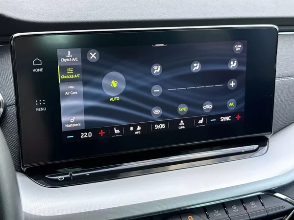Škoda Octavia Combi 2.0 TDI DSG Style - foto 14
