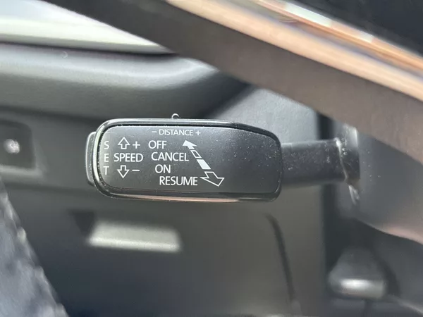 Škoda Octavia Combi 2.0 TDI DSG Style - foto 18