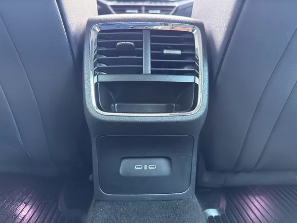 Škoda Octavia Combi 2.0 TDI DSG Style - foto 27
