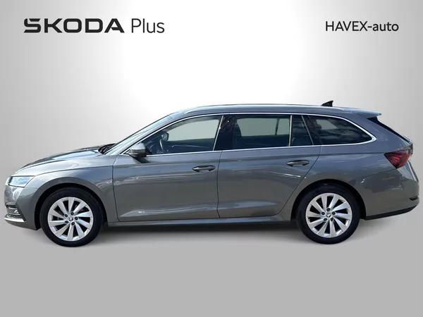 Škoda Octavia Combi 2.0 TDI DSG Style - foto 3