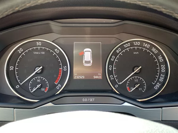 Škoda Superb Combi 2.0 TDI 4x4 Ambition - foto 10