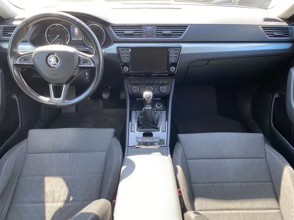Škoda Superb Combi 2.0 TDI 4x4 Ambition - foto 5