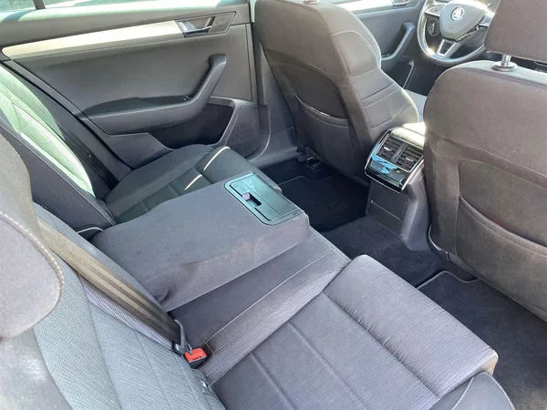 Škoda Superb Combi 2.0 TDI 4x4 Ambition - foto 9