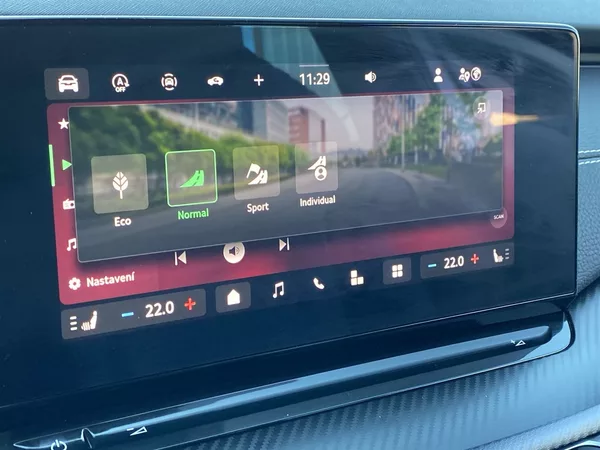 Škoda Octavia Combi 1.5 TSI M-HEV DSG Sportl - foto 18