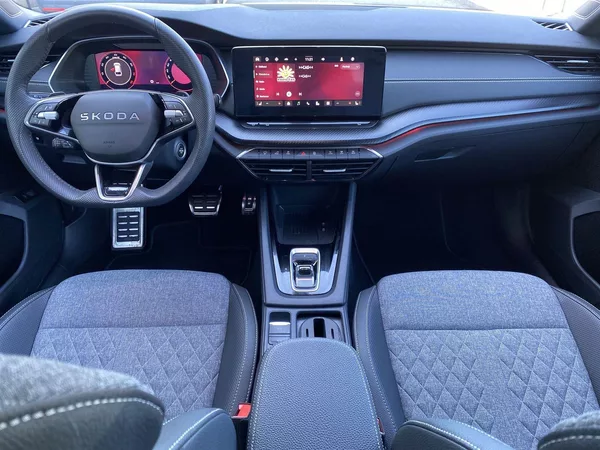 Škoda Octavia Combi 1.5 TSI M-HEV DSG Sportl - foto 5