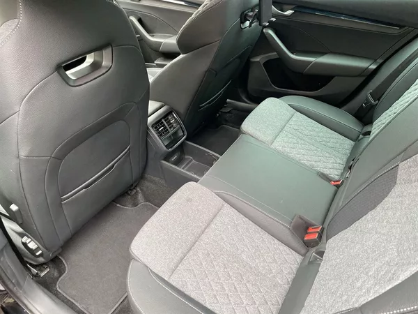 Škoda Octavia Combi 1.5 TSI SportLine - foto 10