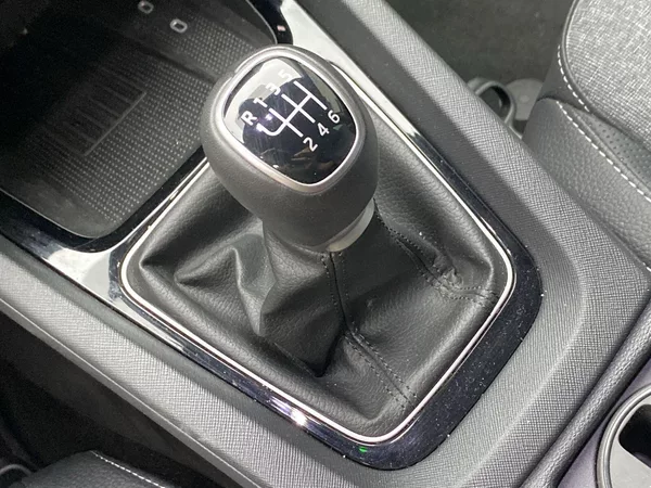 Škoda Octavia Combi 1.5 TSI SportLine - foto 20