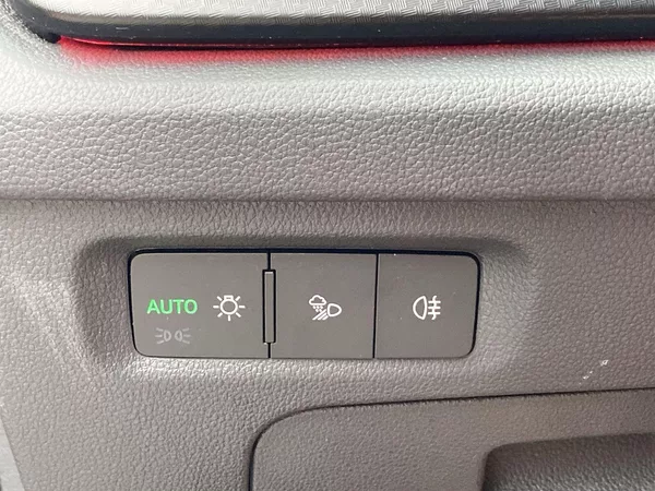 Škoda Octavia Combi 1.5 TSI SportLine - foto 22