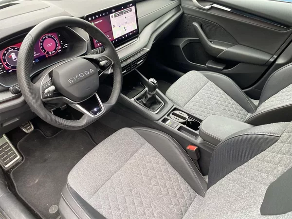 Škoda Octavia Combi 1.5 TSI SportLine - foto 9