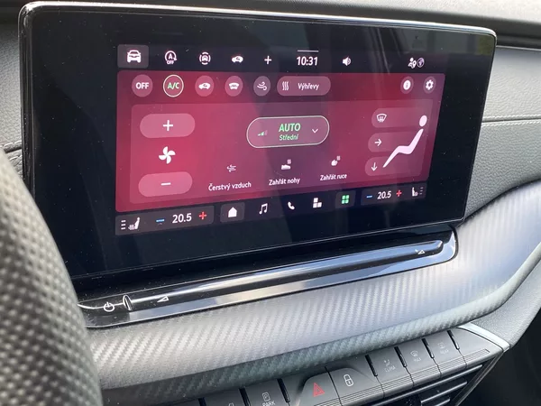 Škoda Octavia Combi 1.5 TSI M-HEV DSG Sportl - foto 11