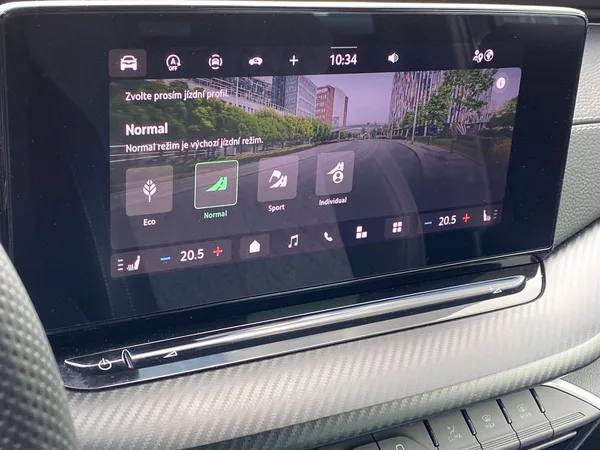 Škoda Octavia Combi 1.5 TSI M-HEV DSG Sportl - foto 20