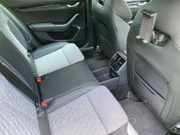 Škoda Octavia 1.5 TSI DSG SportLine - foto 11