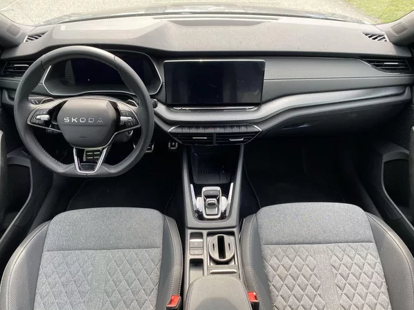 Škoda Octavia Combi 2.0 TSI 4x4 DSG SportLin - foto 5