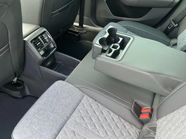 Škoda Octavia 1,5 TSI DSG Sportline - foto 24