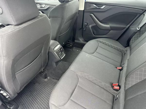 Škoda Scala 1.0 TSI Ambition - foto 8