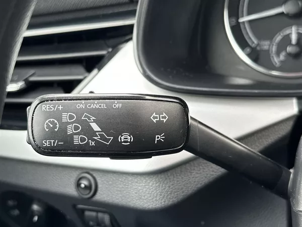 Škoda Scala 1.0 TSI Ambition - foto 17