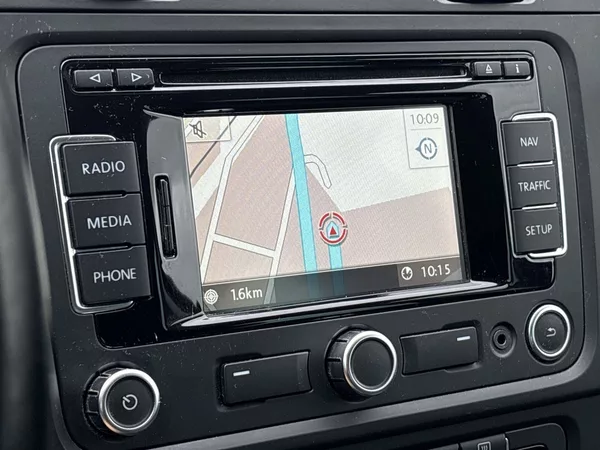 Volkswagen Golf 1.6 TDI Trend - foto 12