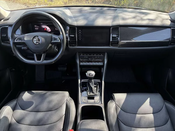Škoda Kodiaq GT 2.0 TSI 4x4 DSG - foto 5