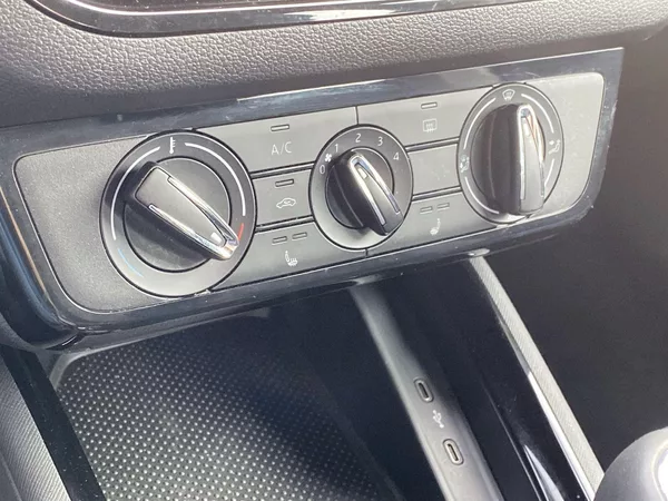 Škoda Scala 1.0 TSI Selection - foto 12