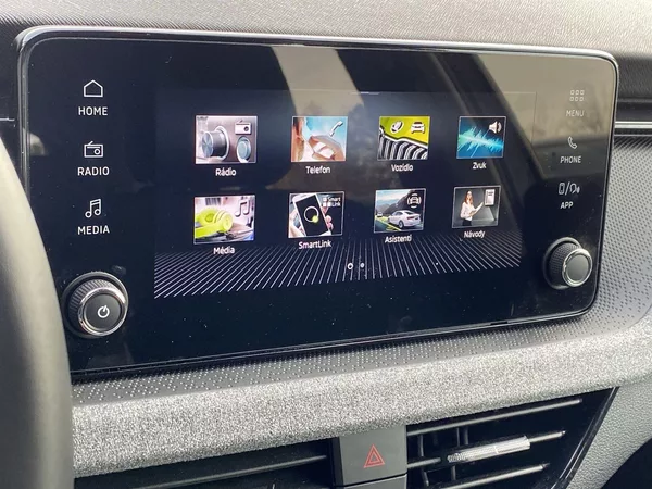 Škoda Scala 1.0 TSI Selection - foto 17