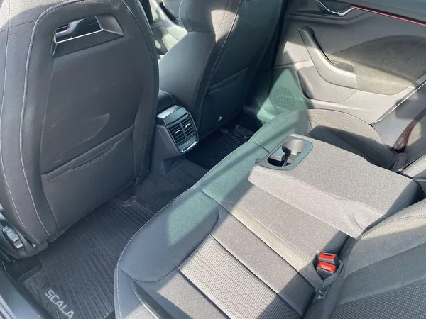 Škoda Scala 1.0 TSI Monte Carlo - foto 8