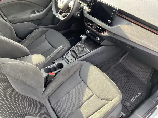 Škoda Scala 1.0 TSI Monte Carlo - foto 9
