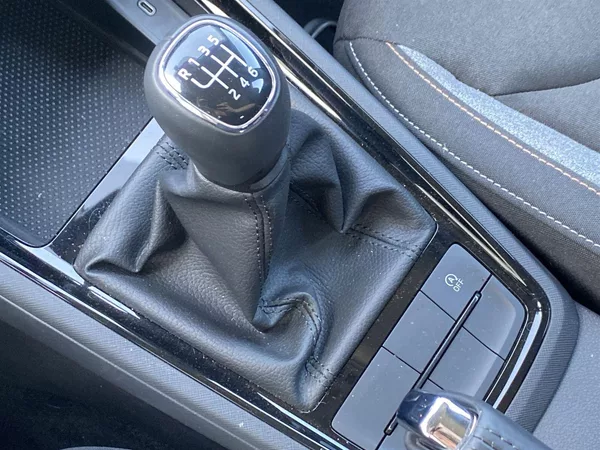 Škoda Scala 1.0 TSI Selection - foto 16