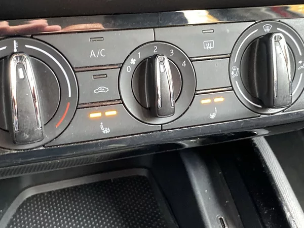 Škoda Scala 1.0 TSI Selection - foto 15