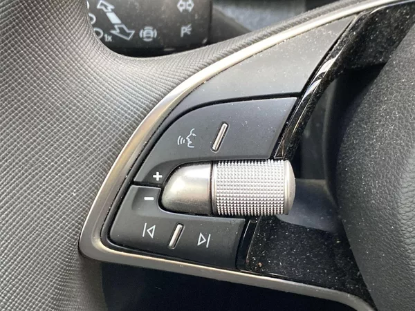 Škoda Scala 1.0 TSI Selection - foto 21