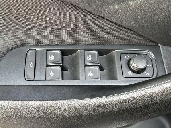Škoda Scala 1.0 TSI DSG Selection - foto 11