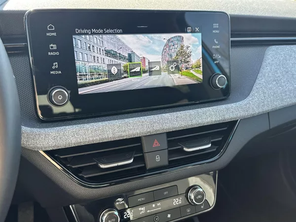 Škoda Scala 1.0 TSI DSG Selection - foto 23