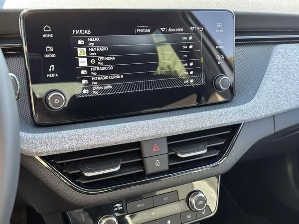 Škoda Scala 1.0 TSI DSG Selection - foto 19