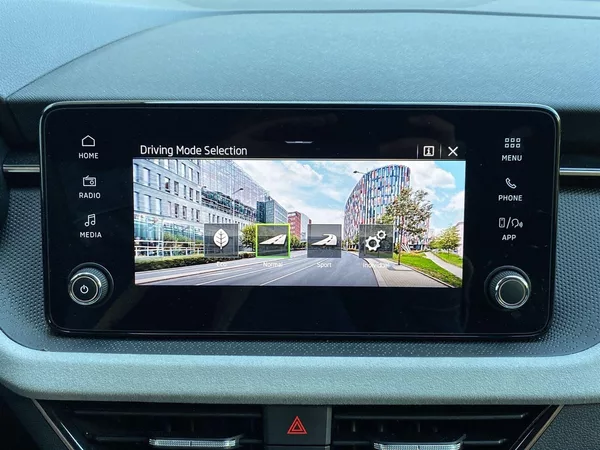 Škoda Scala 1.5 TSI Top Selection - foto 24