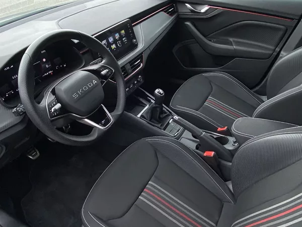 Škoda Scala 1.0 TSI Monte Carlo - foto 7