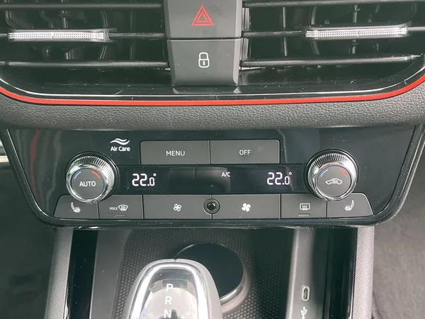 Škoda Scala 1.0 TSI 85 KW DSG Monte Carlo - foto 16