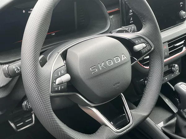 Škoda Scala 1.0 TSI 85 KW DSG Monte Carlo - foto 21