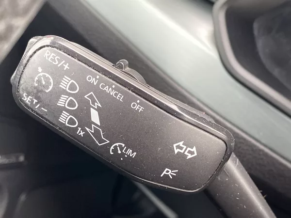 Škoda Superb Combi 2.0 TDI Ambition - foto 17
