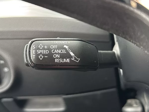 Škoda Superb Combi 2.0 TDI DSG Ambition - foto 19