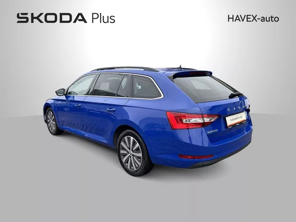 Škoda Superb Combi 2.0 TDI DSG Ambition - foto 30
