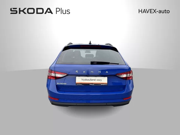 Škoda Superb Combi 2.0 TDI DSG Ambition - foto 31