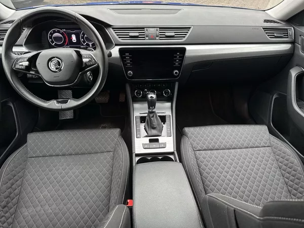 Škoda Superb Combi 2.0 TDI DSG Ambition - foto 5