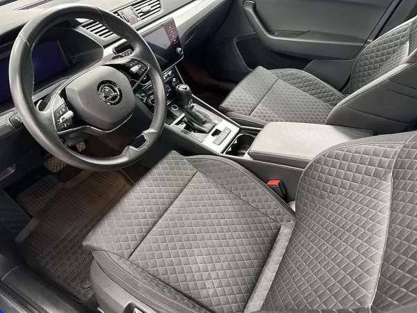 Škoda Superb Combi 2.0 TDI DSG Ambition - foto 7