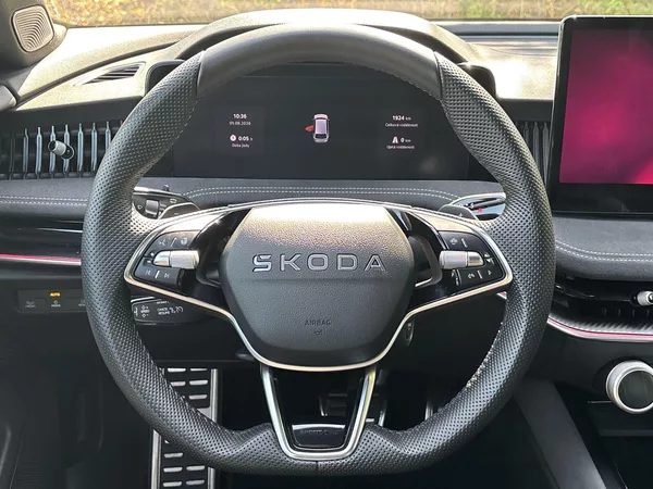 Škoda Superb Combi 2.0 TDI 4x4 DSG Sportlin - foto 19