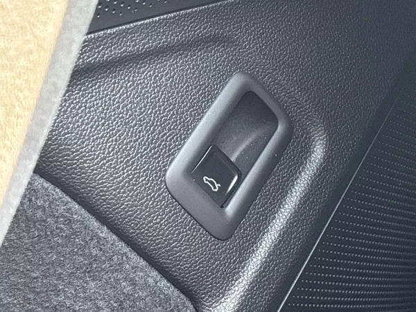 Škoda Superb Combi 2.0 TDI 4x4 DSG Sportlin - foto 24