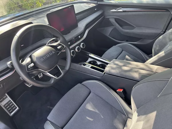 Škoda Superb Combi 2.0 TDI 4x4 DSG Sportlin - foto 7