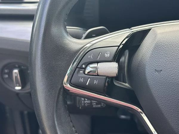 Škoda Superb Combi 2.0 TDI DSG Style - foto 14